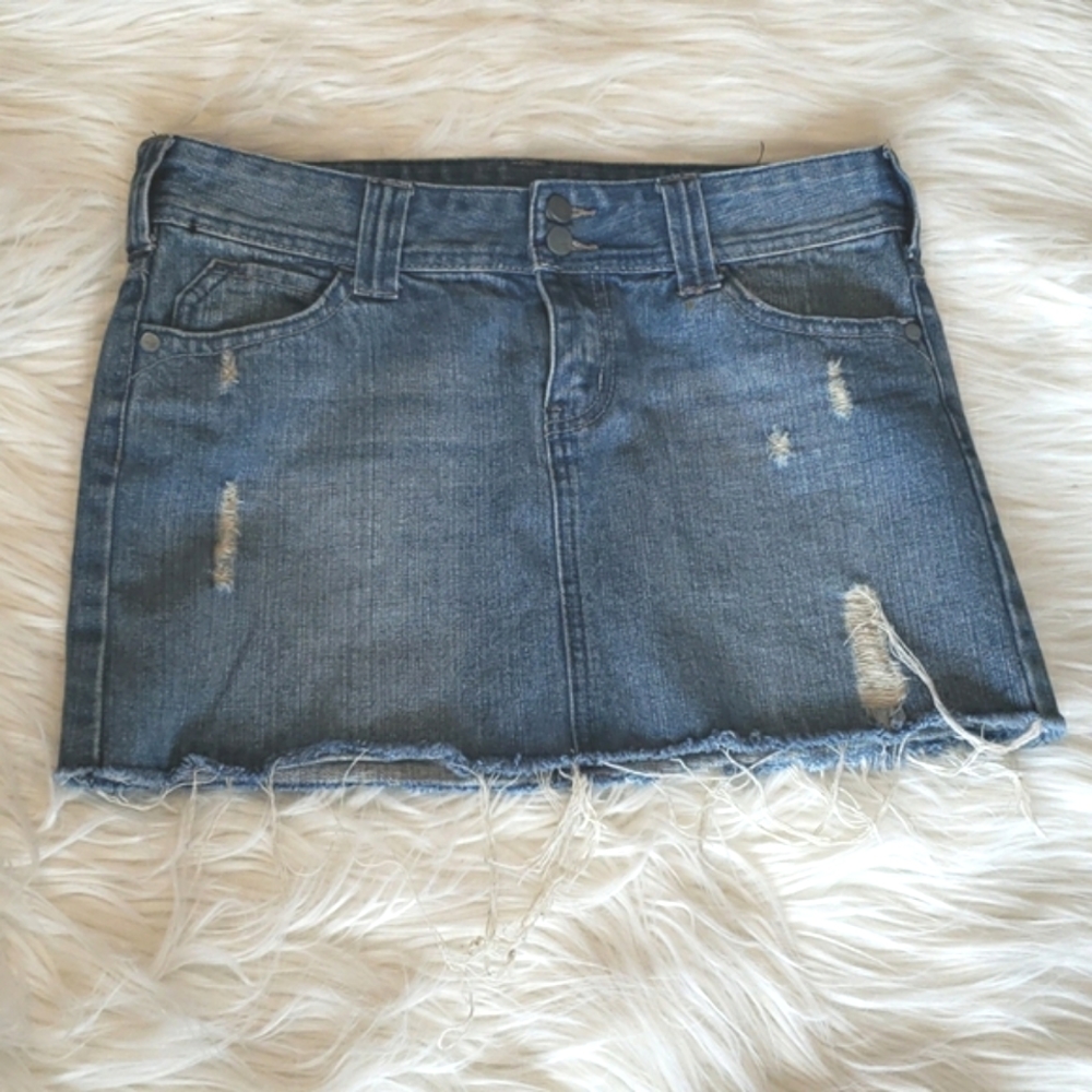 Cutoff jean skirt